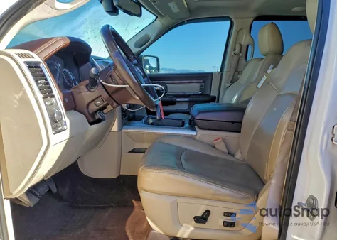 2016 Ram 1500 Laramie z USA, uszkodzony, nr VIN 1C6RR7NM9GS303592